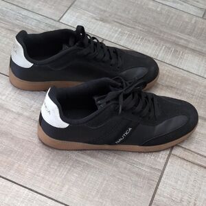 Nautica Women's Black and White Sneakers